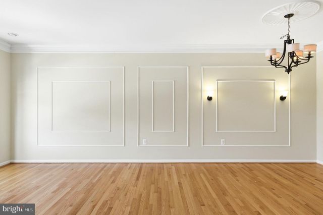 21369 SAWYER SQ, Ashburn, VA 20147