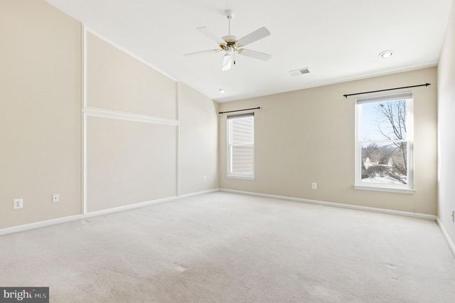 21369 SAWYER SQ, Ashburn, VA 20147