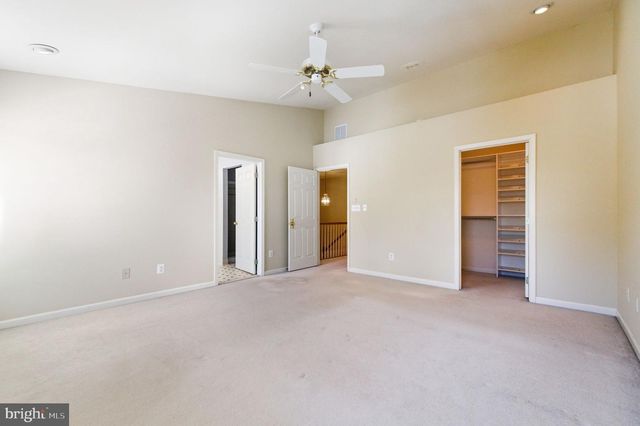 21369 SAWYER SQ, Ashburn, VA 20147