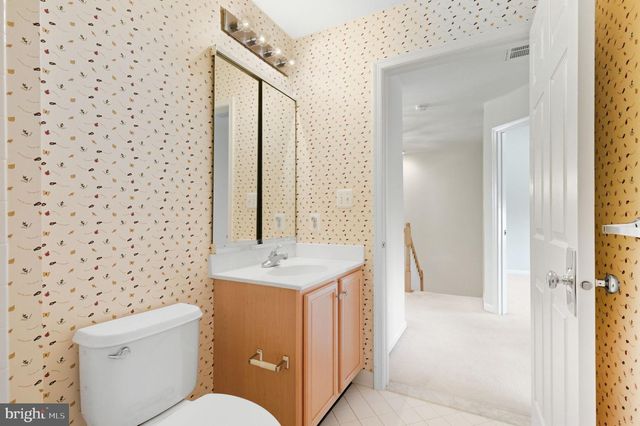 21369 SAWYER SQ, Ashburn, VA 20147