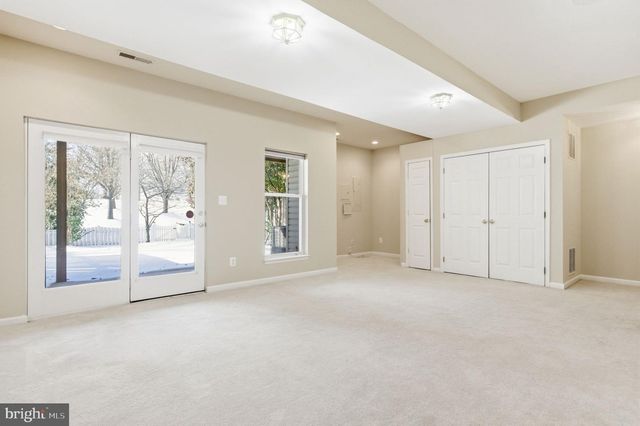 21369 SAWYER SQ, Ashburn, VA 20147