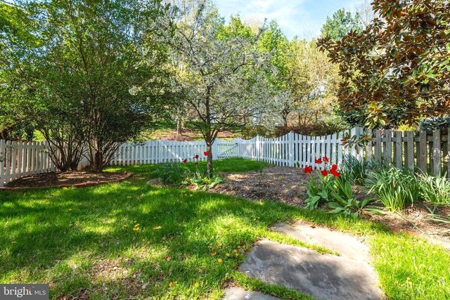 21369 SAWYER SQ, Ashburn, VA 20147