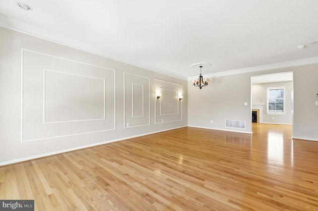 21369 SAWYER SQ, Ashburn, VA 20147