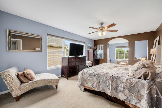 254 E Park Avenue, Sugar Grove, IL 60554