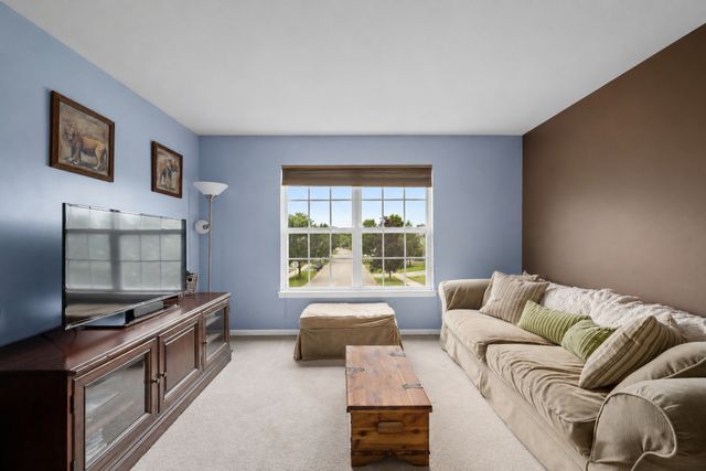254 E Park Avenue, Sugar Grove, IL 60554