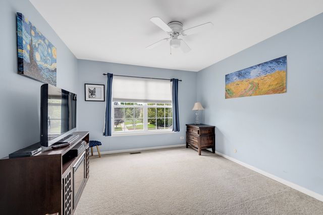 254 E Park Avenue, Sugar Grove, IL 60554