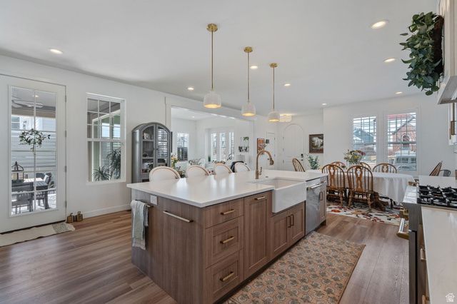 10617 S SPLIT ROCK DR, South Jordan, UT 84009