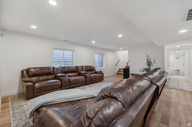 10617 S SPLIT ROCK DR, South Jordan, UT 84009