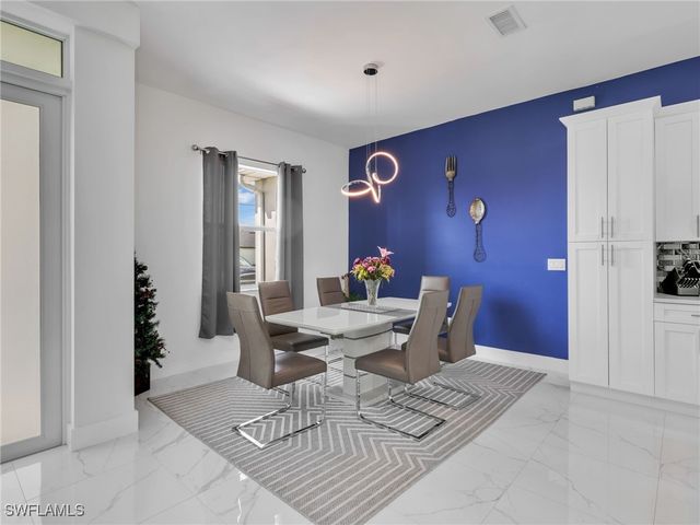 1020 Rush AVE, Lehigh Acres, FL 33972