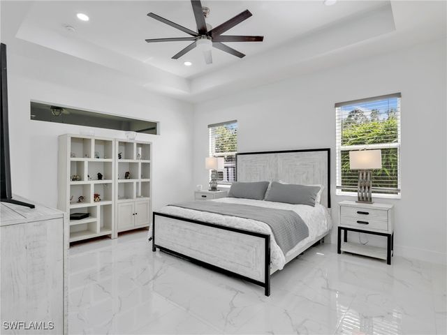 1020 Rush AVE, Lehigh Acres, FL 33972