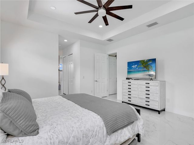 1020 Rush AVE, Lehigh Acres, FL 33972