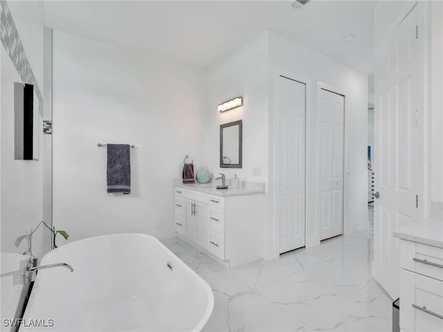 1020 Rush AVE, Lehigh Acres, FL 33972