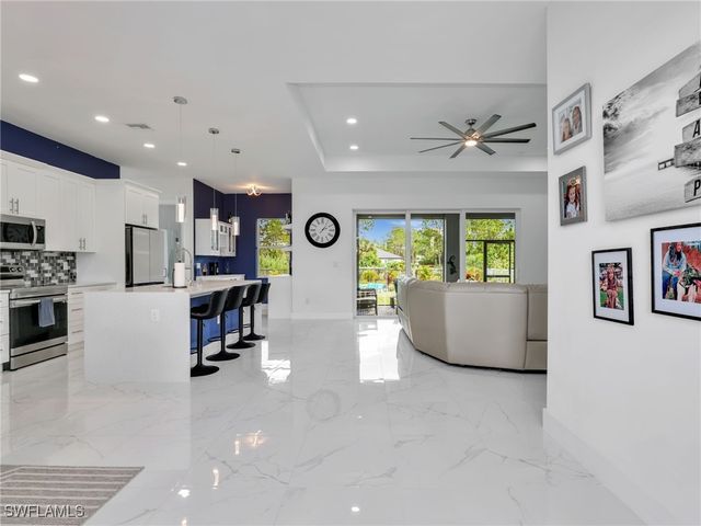 1020 Rush AVE, Lehigh Acres, FL 33972