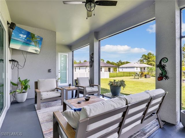 1020 Rush AVE, Lehigh Acres, FL 33972