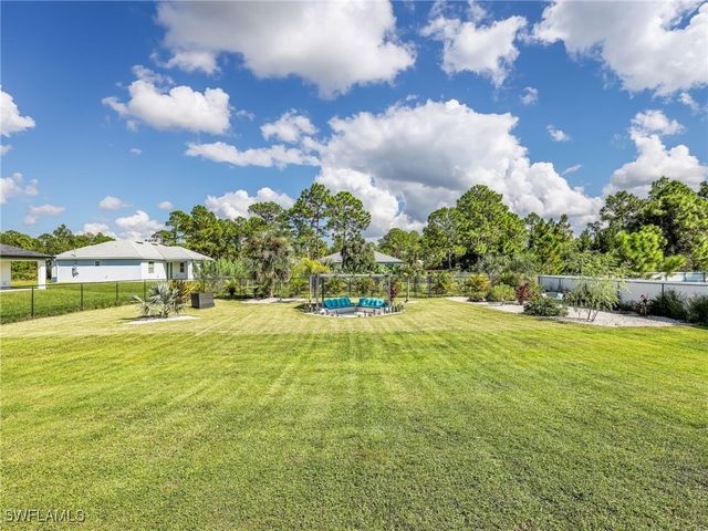 1020 Rush AVE, Lehigh Acres, FL 33972