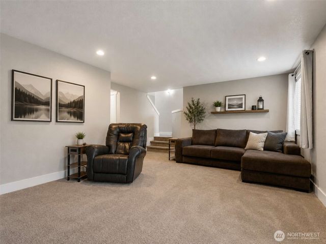 2010 148th Street E, Tacoma, WA 98445
