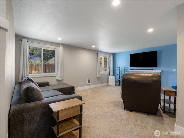 2010 148th Street E, Tacoma, WA 98445