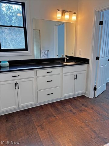 8860 Sharp Road, Olmsted Twp, OH 44138