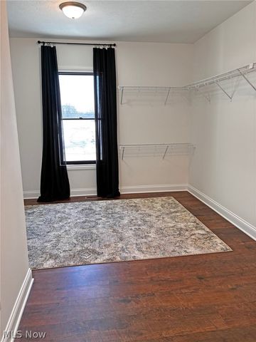 8860 Sharp Road, Olmsted Twp, OH 44138