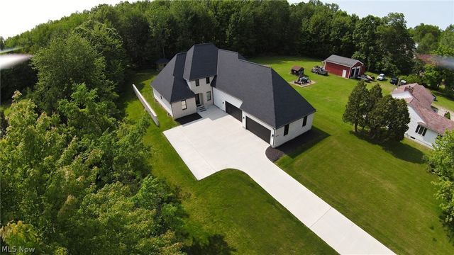 8860 Sharp Road, Olmsted Twp, OH 44138