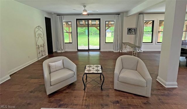 8860 Sharp Road, Olmsted Twp, OH 44138