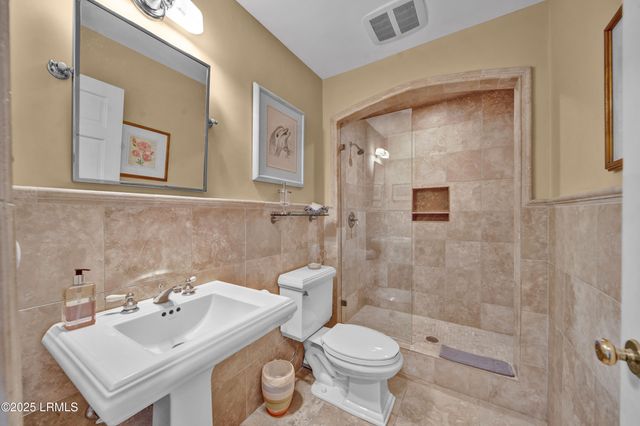 26 Spinnaker Court, Hilton Head Island, SC 29928