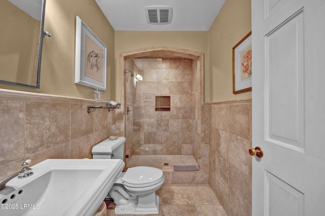 26 Spinnaker Court, Hilton Head Island, SC 29928