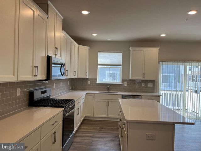 40 ANDERSON DRIVE, Bridgeport, PA 19405