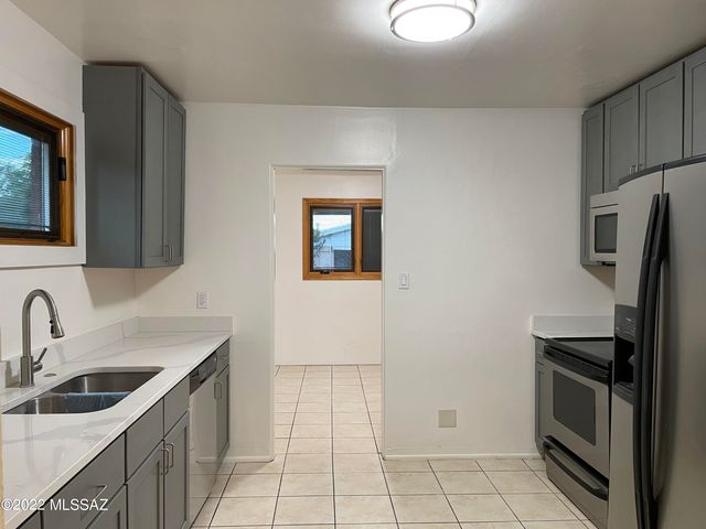 2309 N Avenida El Capitan, Tucson, AZ 85705