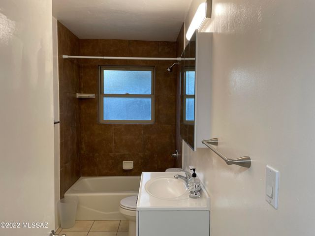 2309 N Avenida El Capitan, Tucson, AZ 85705