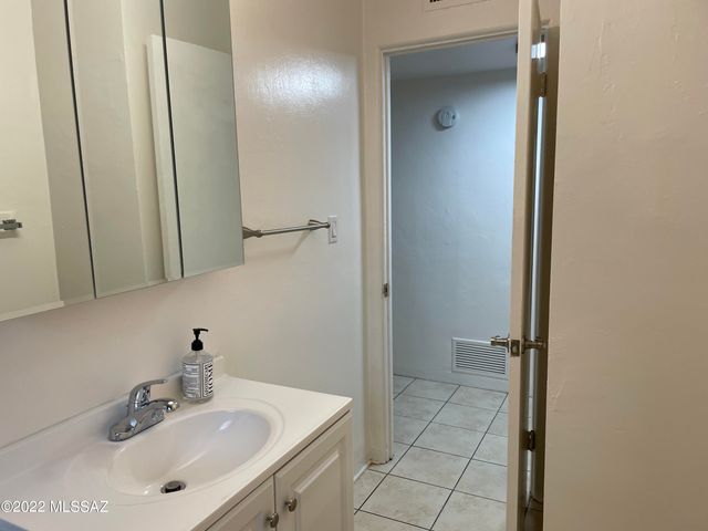 2309 N Avenida El Capitan, Tucson, AZ 85705