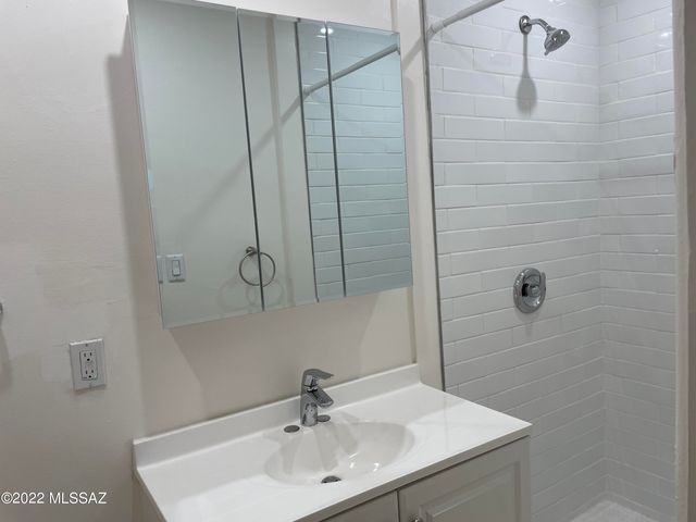 2309 N Avenida El Capitan, Tucson, AZ 85705