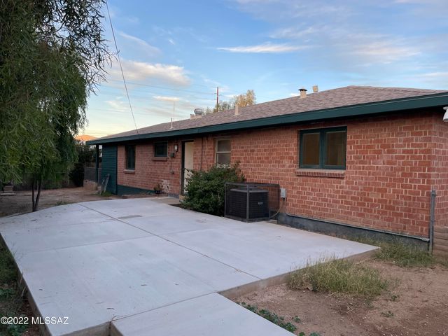 2309 N Avenida El Capitan, Tucson, AZ 85705