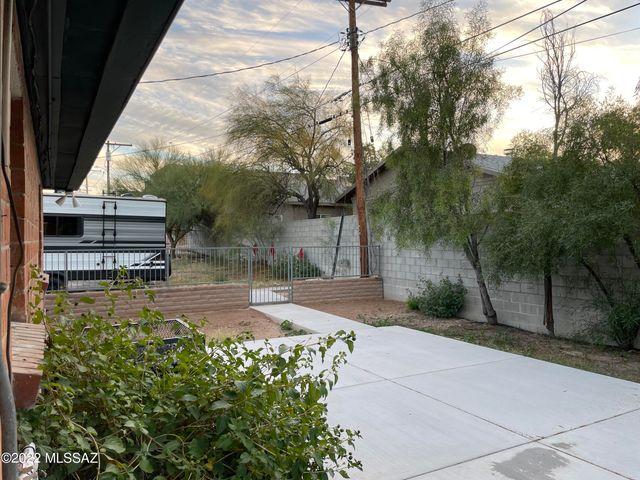 2309 N Avenida El Capitan, Tucson, AZ 85705