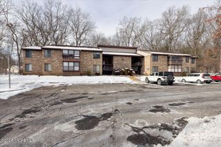 159 Cross Slope Court C, Manalapan, NJ 07726