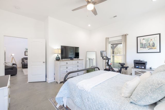 1525 Sumac Ln, Columbia, TN 38401