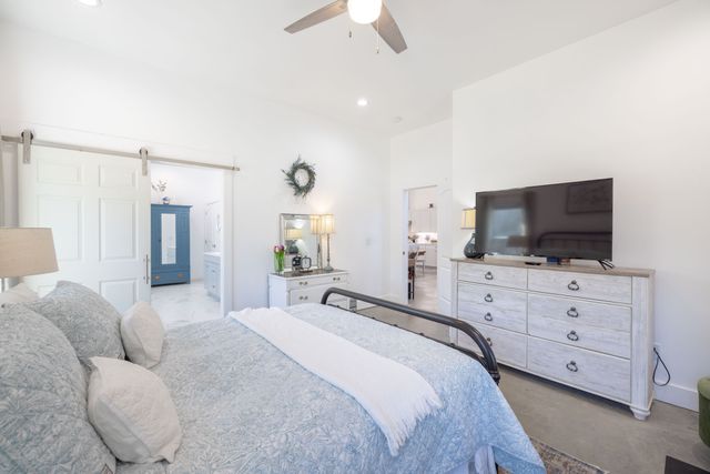 1525 Sumac Ln, Columbia, TN 38401