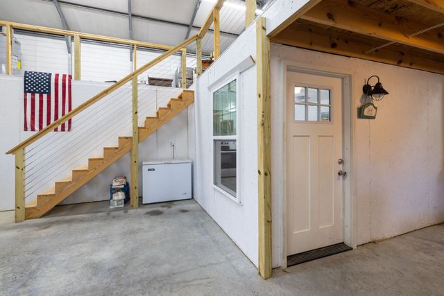 1525 Sumac Ln, Columbia, TN 38401