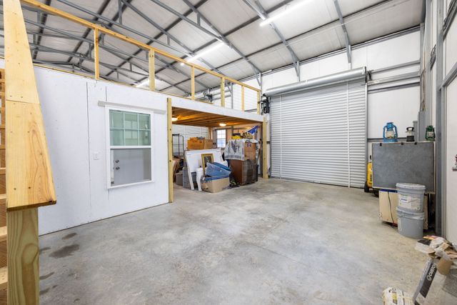 1525 Sumac Ln, Columbia, TN 38401