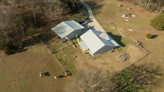 1525 Sumac Ln, Columbia, TN 38401