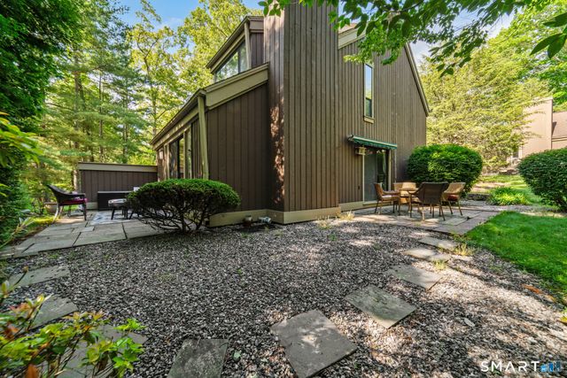 877 Heritage Village A, Southbury, CT 06488