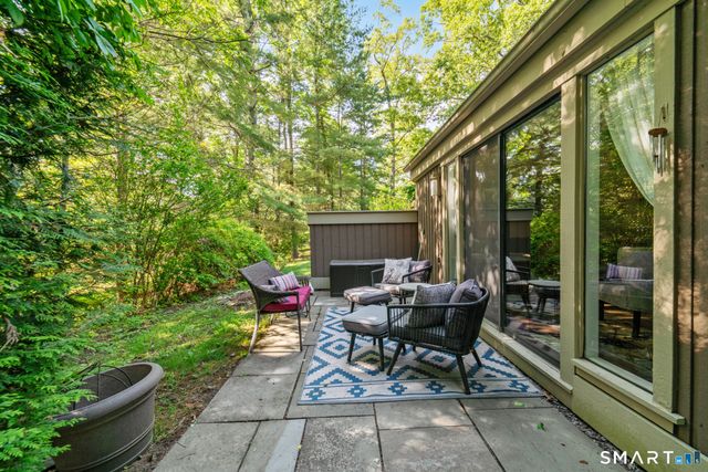 877 Heritage Village A, Southbury, CT 06488