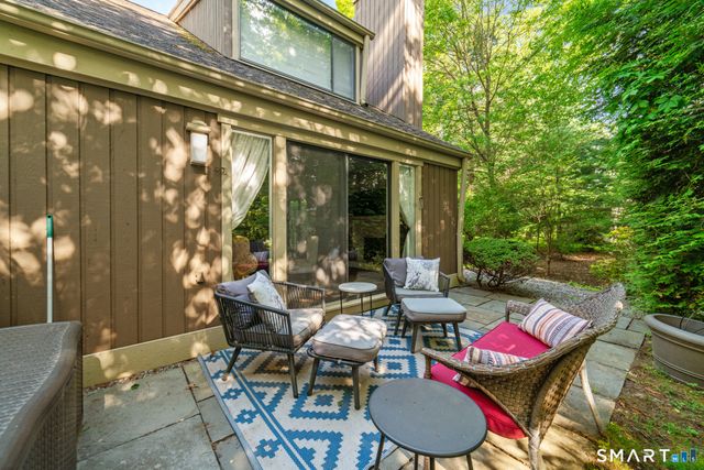 877 Heritage Village A, Southbury, CT 06488