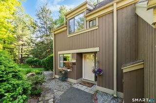 877 Heritage Village A, Southbury, CT 06488