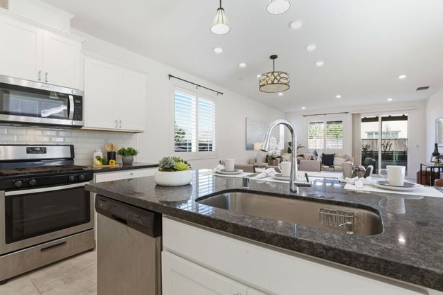 1860 Thyme Court, Gilroy, CA 95020