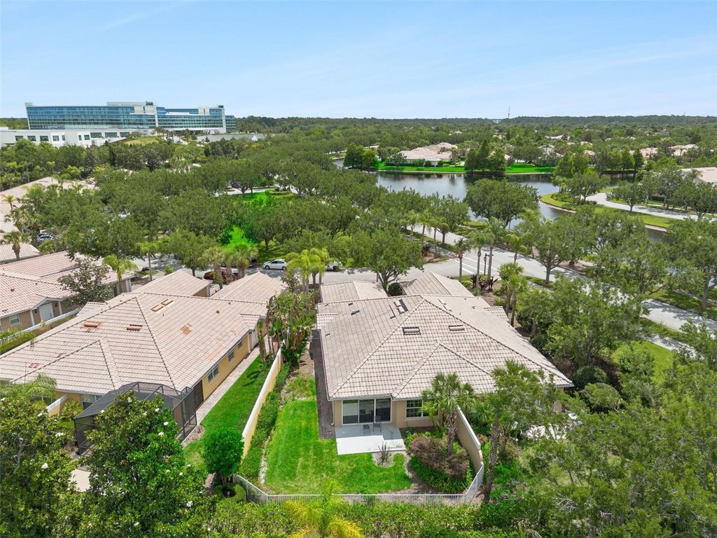 Image 22 of property listing at 11844 ASTILBE DRIVE, Orlando, FL 32827