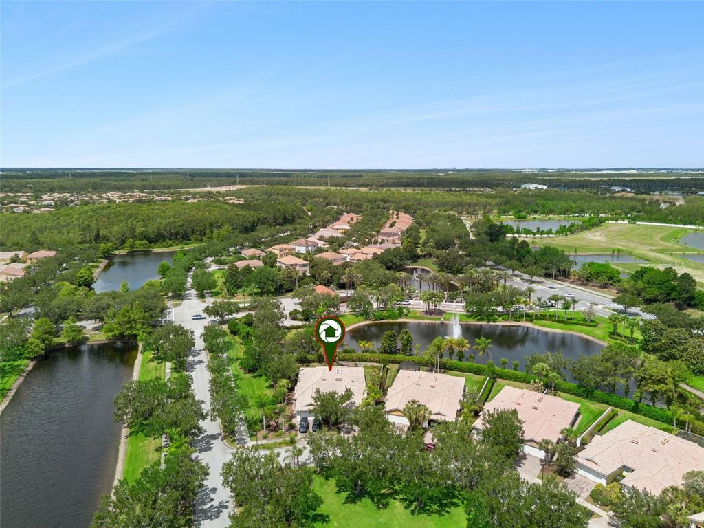 Image 26 of property listing at 11844 ASTILBE DRIVE, Orlando, FL 32827