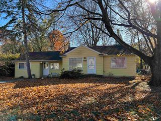 21617 Frazer Avenue, Southfield, MI 48075