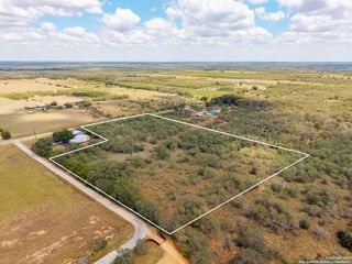 211 Halm, Seguin, TX 78155