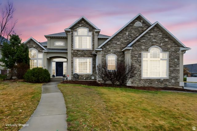 9752 N DORCHESTER DR, Cedar Hills, UT 84062